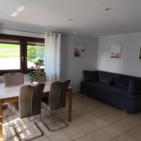 Ferienwohnung Obsthof Lutz - Nur Urlaubsgaeste アパート